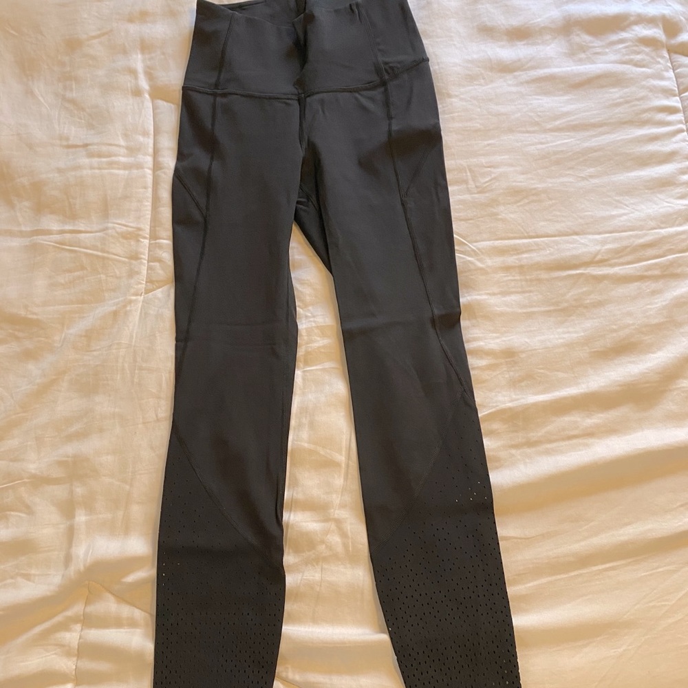 Lululemon leggings size 4